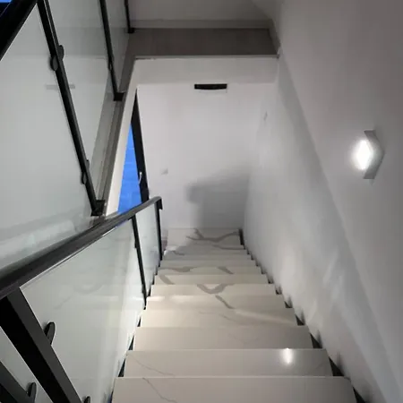 Villa Imperia - *
